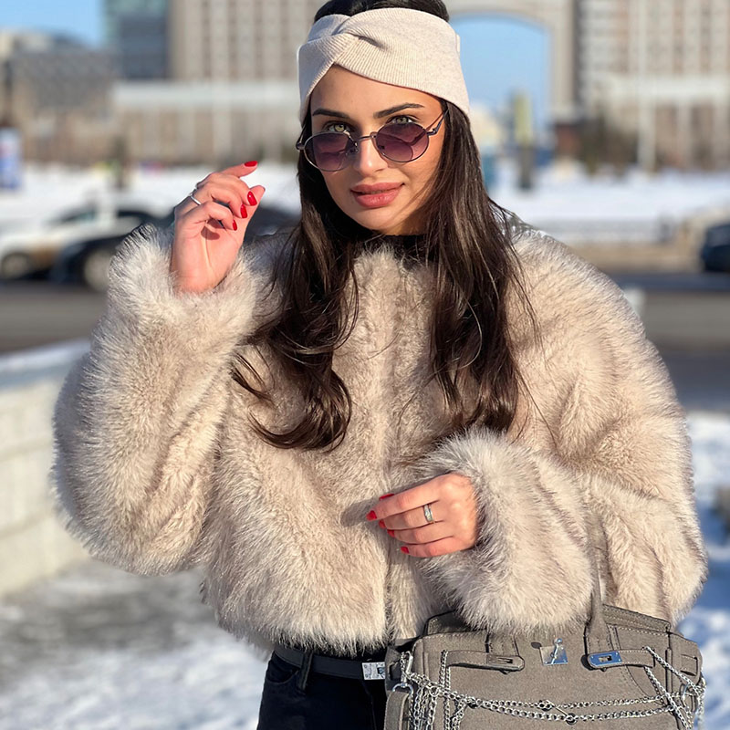 İkonik Sokak Modası Haftası Lü - Street Fashion Week incelemesi ve fiyatı