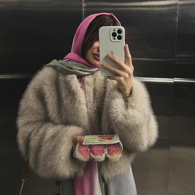 İkonik Sokak Modası Haftası Lü - Street Fashion Week incelemesi ve fiyatı