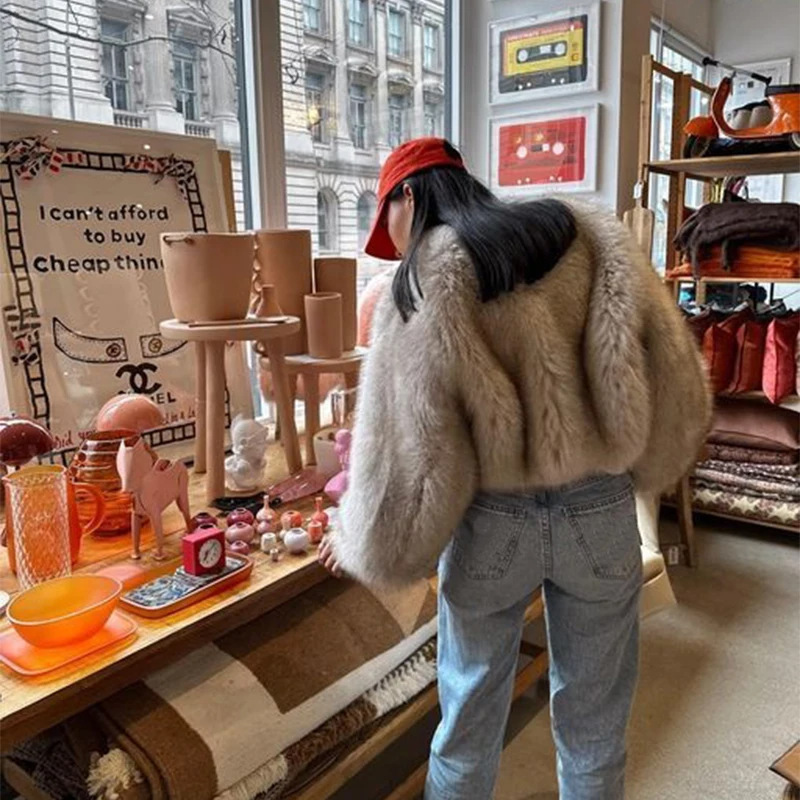 Sokak Moda Haftası Lüks Marka  - Street Fashion Week incelemesi ve fiyatı