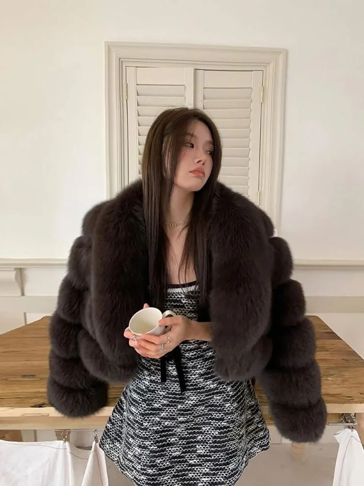 İkonik Sokak Moda Haftası Lüks - Street Fashion Week incelemesi ve fiyatı