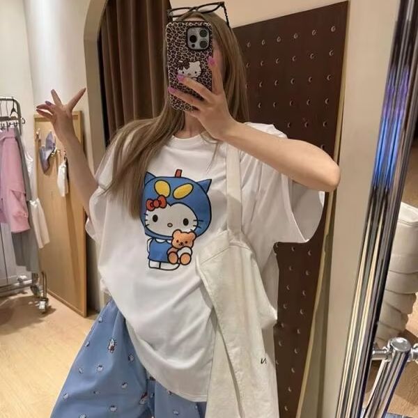 Kısa Kollu Hello Kitty Baskılı - Street Fashion Designer incelemesi ve fiyatı
