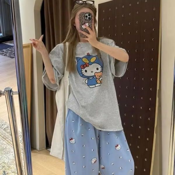 Kısa Kollu Hello Kitty Baskılı - Street Fashion Designer incelemesi ve fiyatı